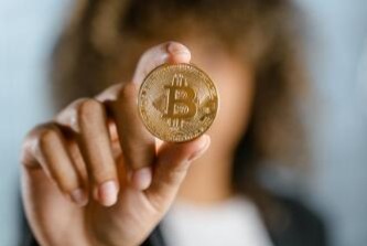 比特币的市场机制和交易流程：如何安全地进行比特币交易_比特币交易操作步骤分析_比特币交易过程详解
